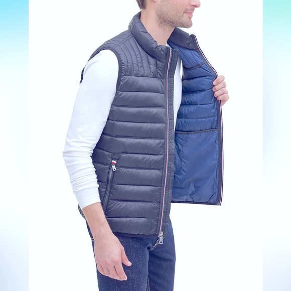 NWT Tommy Hilfiger Men's Lightweight Packable Midnight Blue Puffer Vest Jacket - Picture 3 of 6